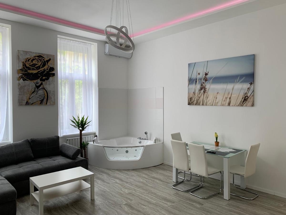 Luxury Apartment In The Central Budapest Exterior foto